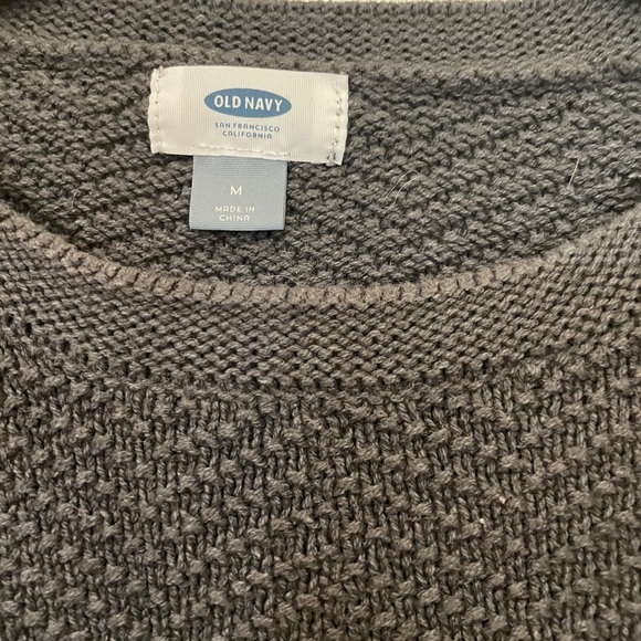 Gray old navy sweater - Picture 2 of 2